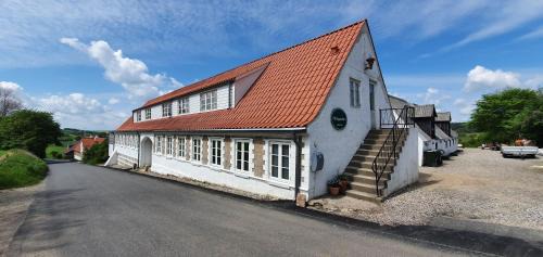 Knebel Bed & Breakfast | Hos Molsgaarden
