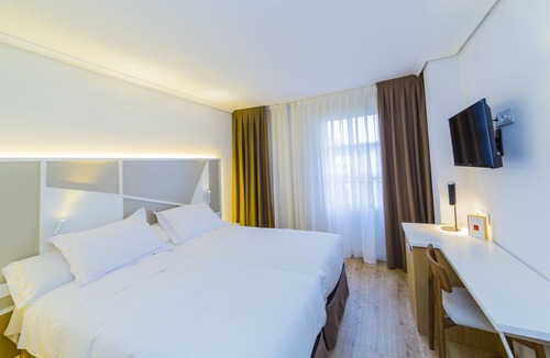 Casas-Ibanez Hotel | Hospedium Hotel Cañitas Maite Gastronómico