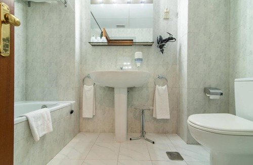 Magaz de Pisuerga Hotel | Hospedium Hotel Europa Centro
