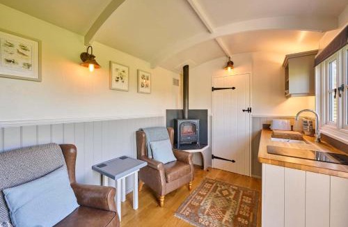 Marsham Ski Chalet | Host and Stay - Florence