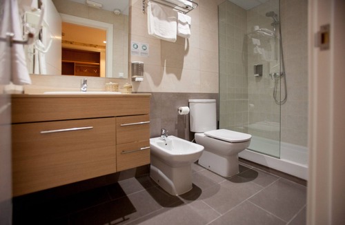 Ciutat Vella Hostel | Host & Home