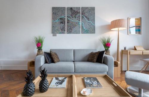 Griffon - Royale Apartment | Host Inn Peachy Sūite