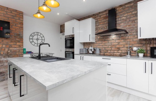 Wavertree House | Host Liverpool - The Wavertree Rooms