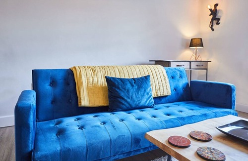 Stokesley House | Host Stay 2 College Square