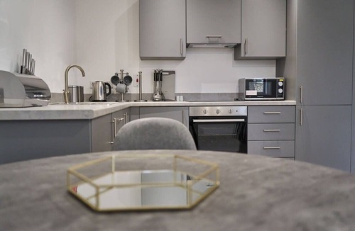 Taunton Apartment | Host & Stay | 23 Waterside Place