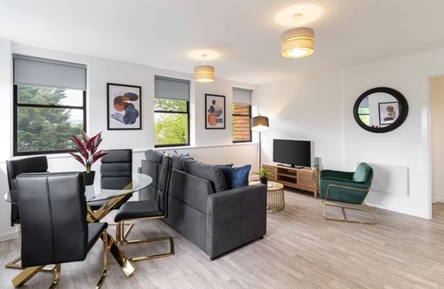 Taunton Apartment | Host & Stay | 52 Waterside Place