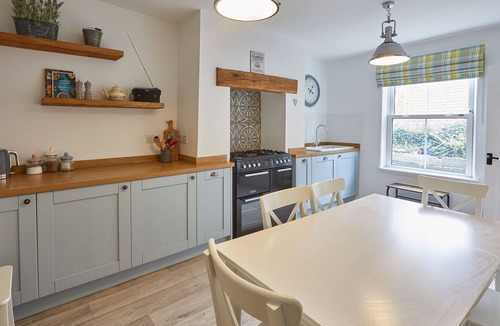 West Cliff House | Host & Stay | Adventure House