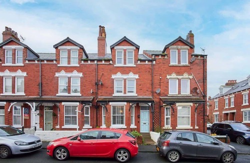 West Cliff House | Host & Stay | Allium House