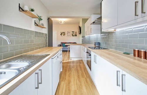 Newark House | Host & Stay | Appleton House