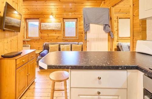 Broadstairs Cabin | Host & Stay | Astoria