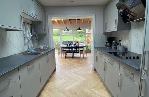 Northampton House | Host & Stay | Bankside House