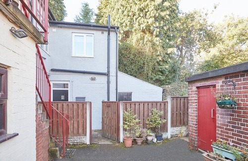 Sheffield Apartment | Host & Stay | Baslow Road, Serviced Apartment