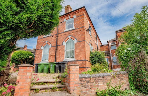 Worcester Apartment | Host & Stay | Cannon Apartment