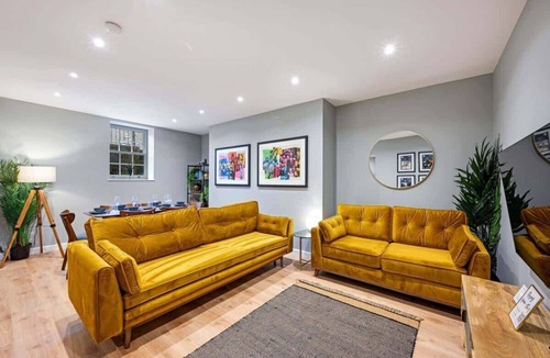 Georgian Quarter Apartment | Host & Stay | Catharine Quarters IV