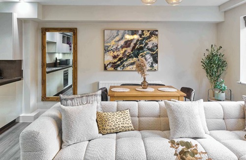 Baltic Triangle House | Host & Stay | Chic Townhouse by the Docks