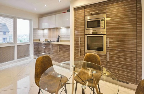 Geddington House | Host & Stay | Chippenham Close