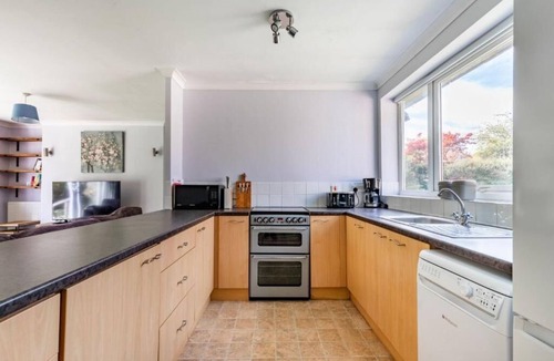 Coltishall House | Host & Stay | Church Close