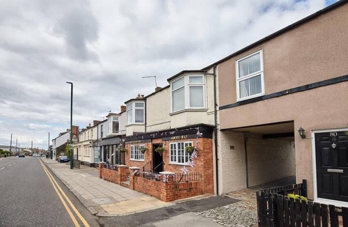 Marske-by-the-Sea Apartment | Host & Stay | Cobblestones