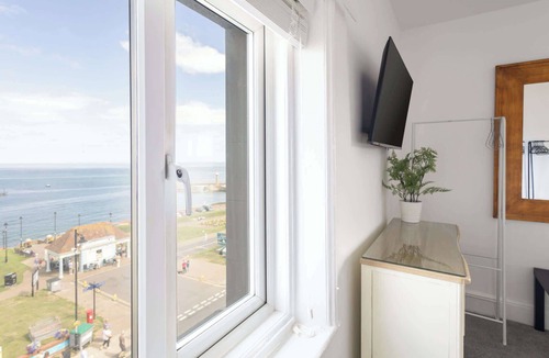 West Cliff Apartment | Host & Stay | Commondale at the Sandbeck