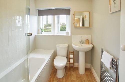 Flockton House | Host & Stay - Cosy Cottage