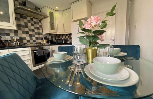 Milton Keynes House | Host & Stay | Cotman Close