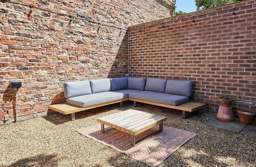 Stokesley House | Host & Stay | Cringle Cottage