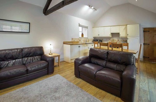Consett House | Host & Stay | Derwent