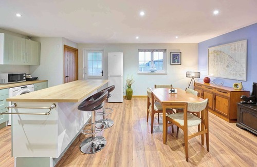 Aldborough Ski Chalet | Host & Stay | Dovecote View
