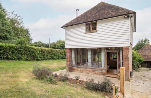 Bilting House | Host & Stay | Downs Farm Granary