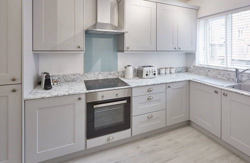 Whitby Apartment | Host & Stay | Endeavour I