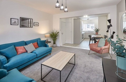 Whitby Apartment | Host & Stay | Endeavour I