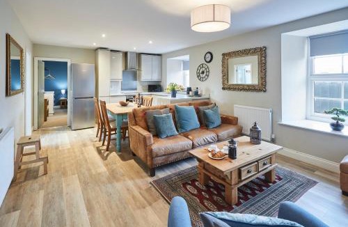 Fenwick Apartment | Host & Stay - Fenwick Village Hall