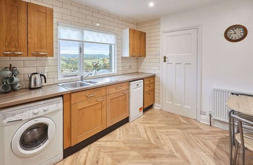 Glaisdale House | Host & Stay | Fern Lea