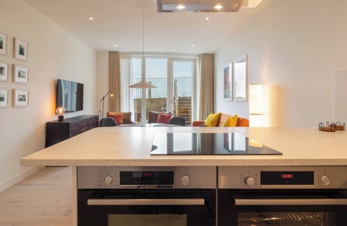 Folkestone Apartment | Host & Stay | Folk-a-Casa