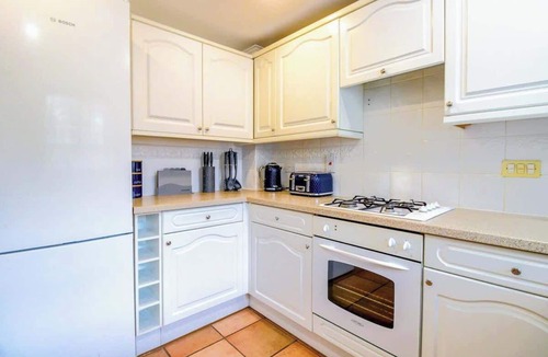 Milton Malsor House | Host & Stay | Great Ground Walk