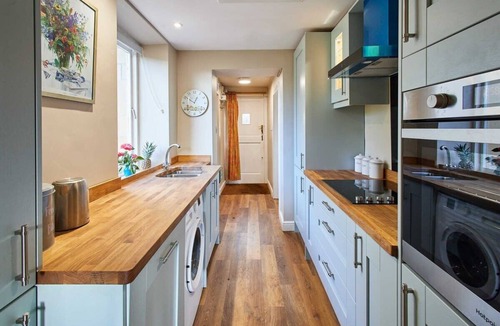 Haigh House | Host & Stay | Haigh Lodge