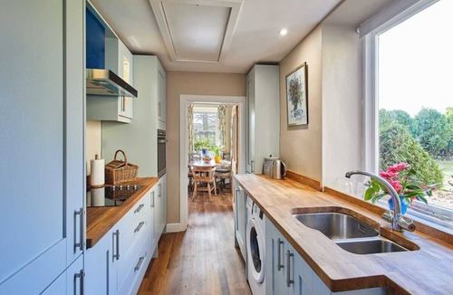 Haigh House | Host & Stay | Haigh Lodge