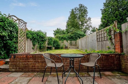 Worcester House | Host & Stay | Hales Orchard