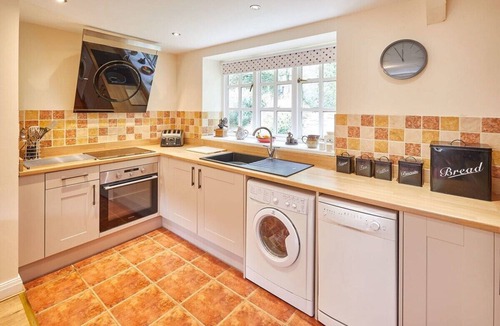 Pickering House | Host & Stay | Heron Cottage