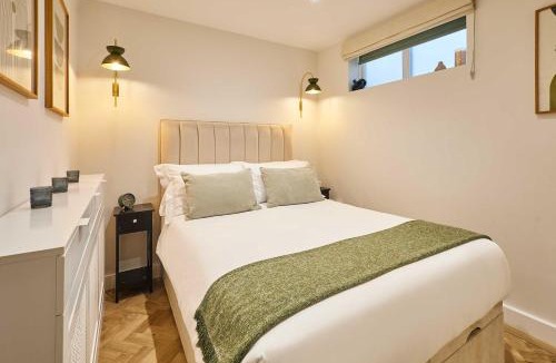 Holmbridge House | Host & Stay - Holmfirth Hideaway