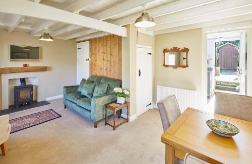 Lockton House | Host & Stay - Holmlea Cottage