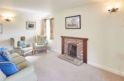 Scawton House | Host & Stay | Holt Cottage