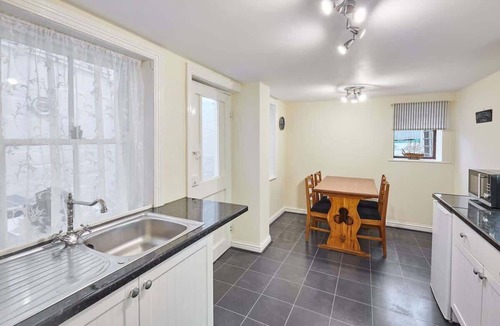 Grosmont House | Host & Stay | Lavender Cottage