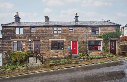 Grosmont House | Host & Stay | Lavender Cottage