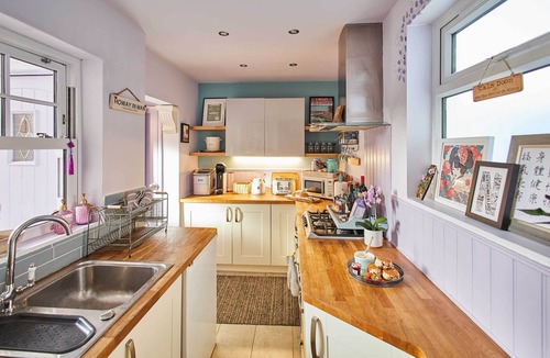 Morpeth House | Host & Stay | Lilac Cottage