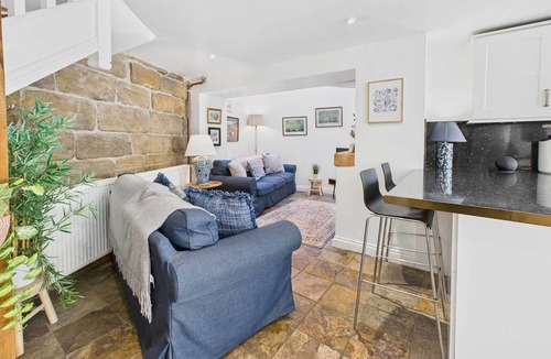 Staithes House | Host & Stay | Luna Cottage