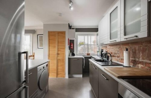 Fakenham Apartment | Host & Stay | Manor View