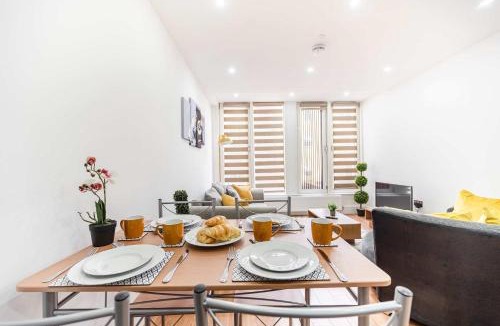 Ipswich Apartment | Host & Stay - Maple Court