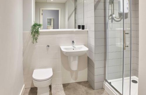 Waterloo Apartment | Host & Stay - Mariposa Waterloo