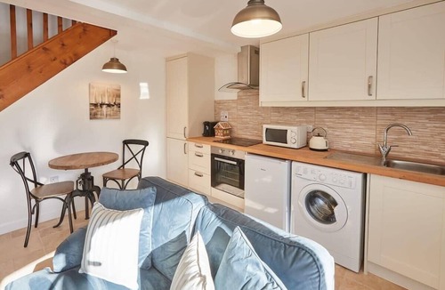 Sewerby House | Host & Stay | May Cottage